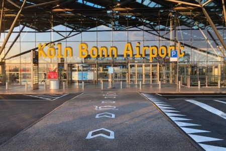 Luftsicherheitskräfte:                                        Streik der Fluggastkontrolle am Flughafen Köln für höhere Entgelte