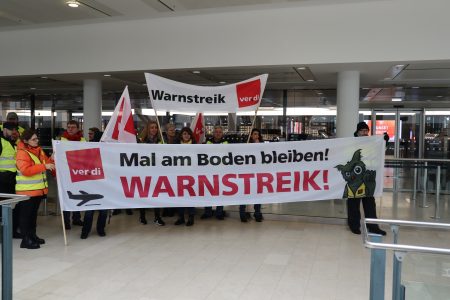 Luftsicherheitsfachkräfte am Flughafen Stuttgart sind Freitag zum Streik aufgerufen